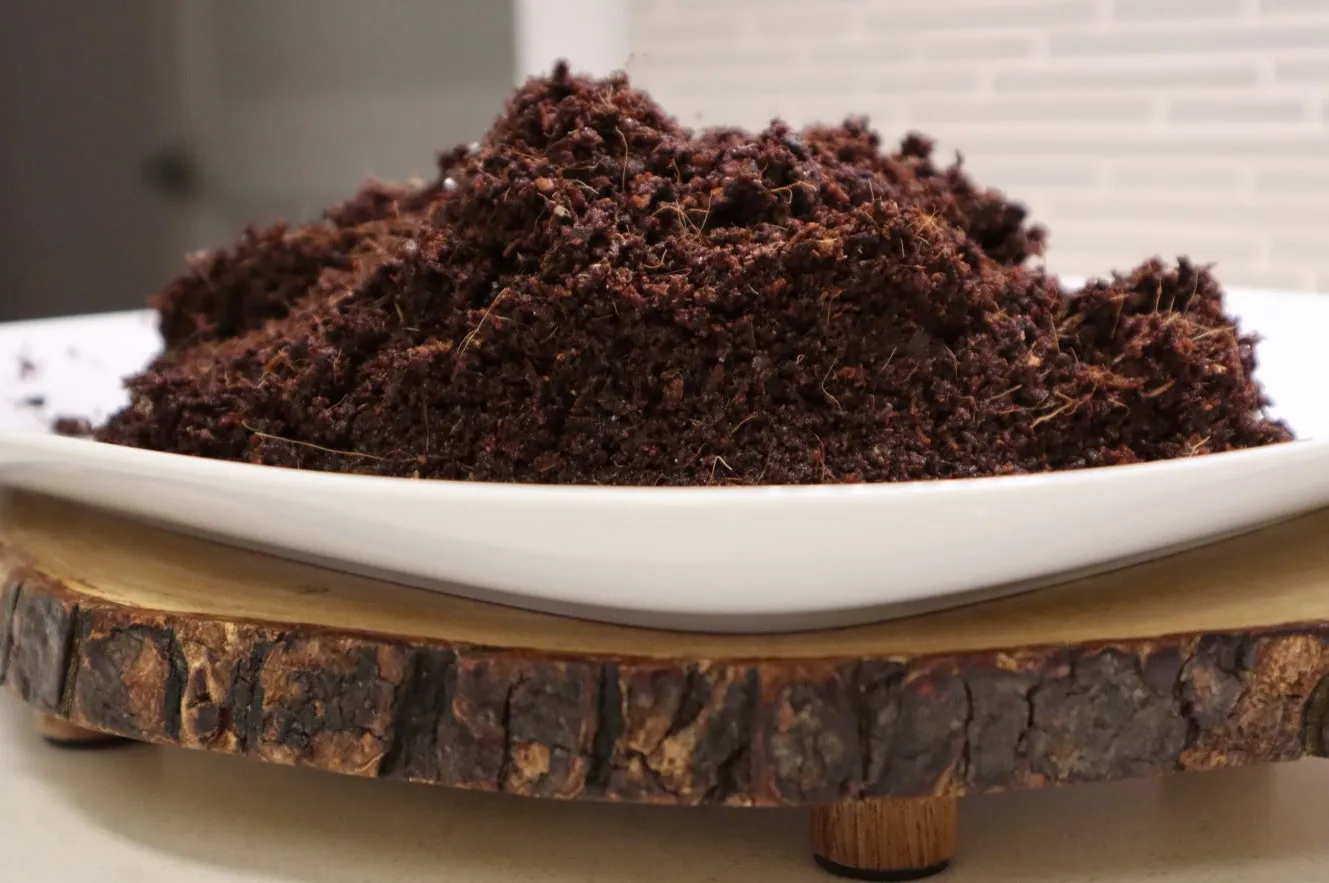 coconut coir on plate on table